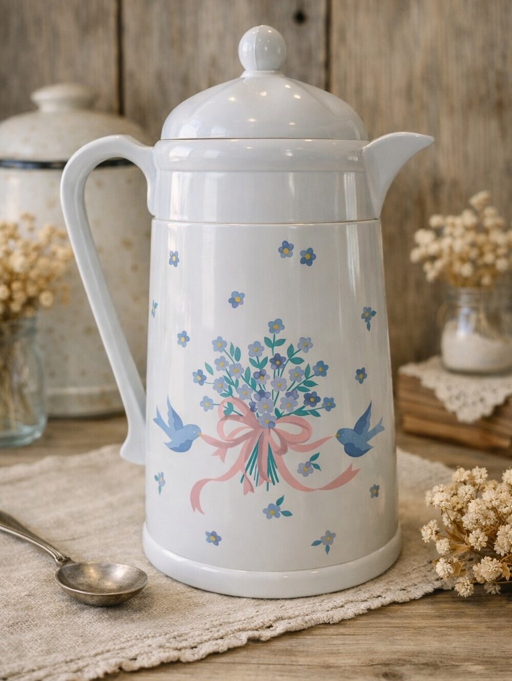 🌸 A.K. DAS “Bluebirds & Bouquet” Vintage Enamel Coffee Pot – Floral & Bluebirds